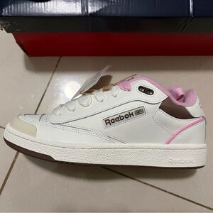 Reebok White Sneakers with Pink Highlights
